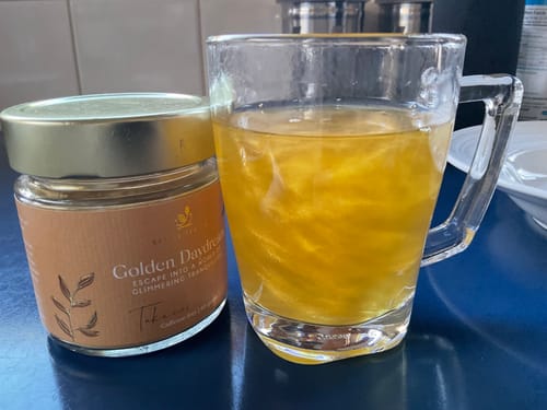 Customer photo review of Golden Daydream (edible glitter infused tea)