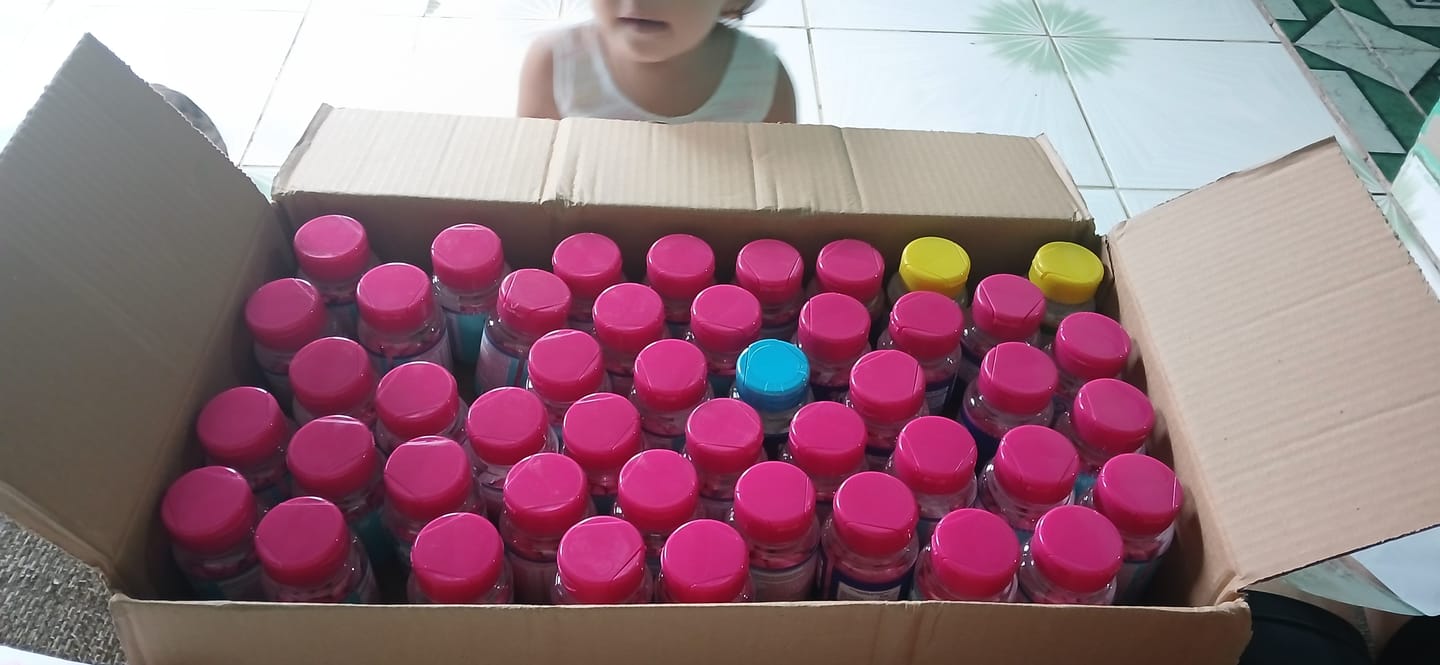 Customer photo review of Happy Hair 6 Potes + 6 Potes Grátis + 2 Colágenos + 1 Happy Calm (Total 15 Potes)