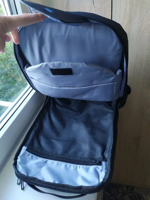 Customer photo review of Profession: Futuristic Design Minimalist and Lightweight Backpack