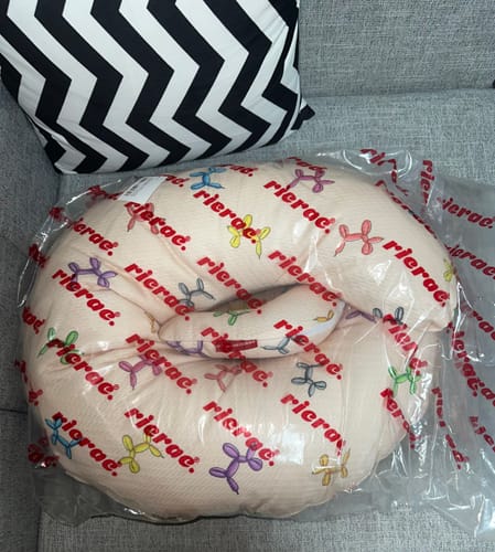 Customer photo review of Ranfalad- 2 in 1 Feeding and Infant Support Pillow