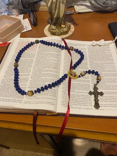 Customer photo review of Christianartworkshop Handmade St. Therese of Lisieux Medal & Crucifix 8*10mm Oblate Lapis Lazuli & Map Stone Rosary