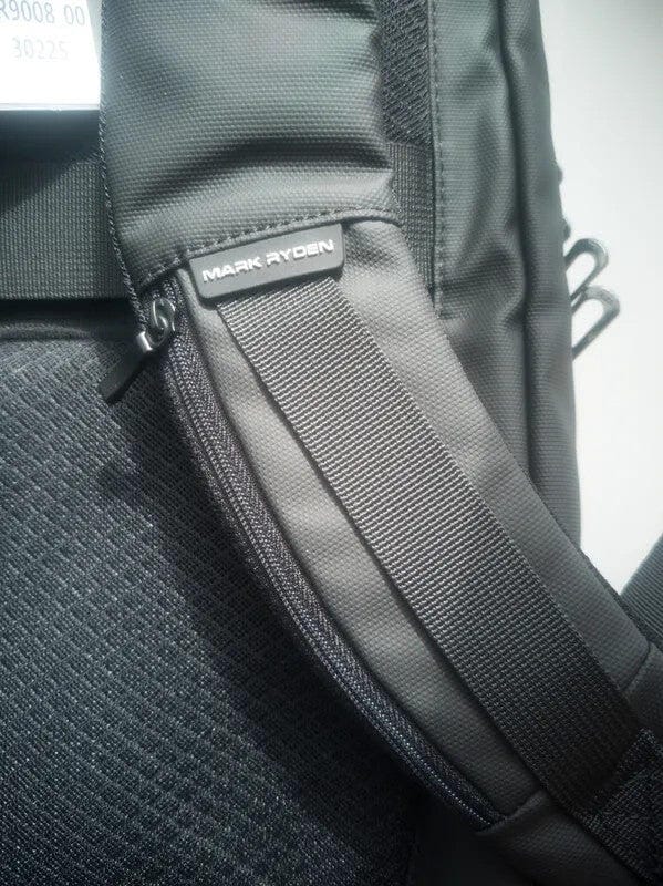Customer photo review of Profession: Futuristic Design Minimalist and Lightweight Backpack