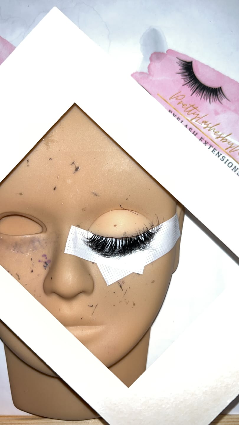 Customer photo review of 7D Spike Fan Lashes