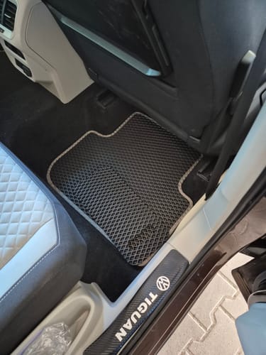 Customer photo review of Dywaniki samochodowe na zamówienie - Przód i tył