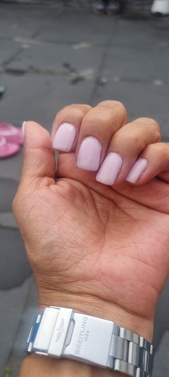 Customer photo review of Nude Beige Dipping Powder