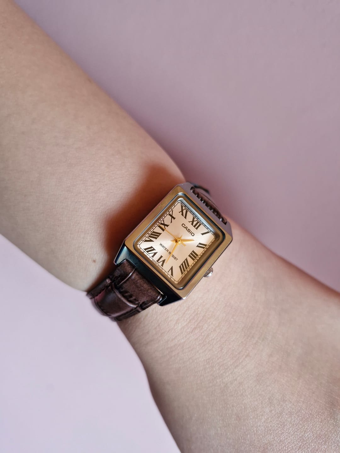 Customer photo review of Reloj Casio Tank Análogo LTP-V007L-9BUDF Cuero Dial Champaña