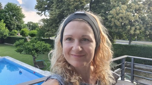 Customer photo review of CozyBand Wireless Headphones