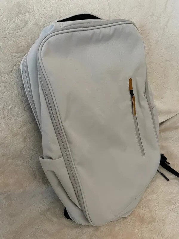 Customer photo review of Urbanity: City Commuter Oxford USB Port 17.3 inch Laptop Backpack