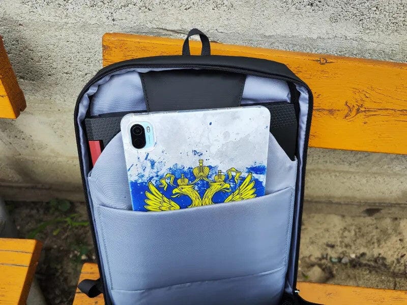 Customer photo review of Profession: Futuristic Design Minimalist and Lightweight Backpack