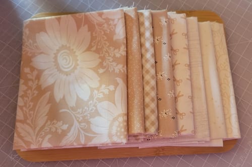 Customer photo review of Sandy Simple Bundle (8) Fat Quarter Bundle