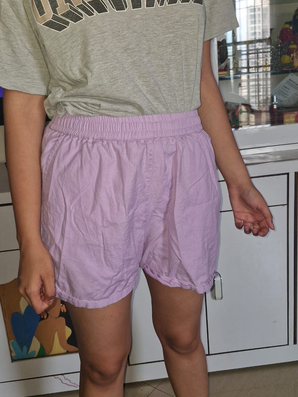Customer photo review of Lilac Airy-Linen Shorts