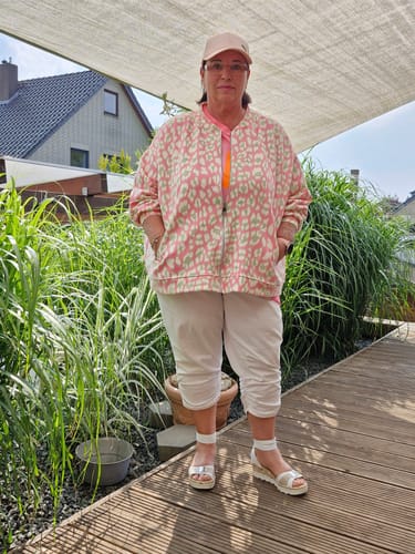 Customer photo review of RESA Plus Size Jacke - leo - verschiedene Farben