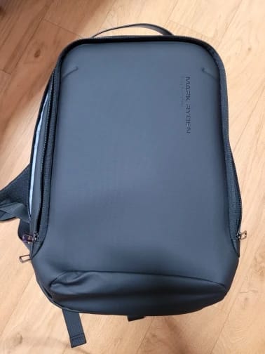 Customer photo review of Profession: Futuristic Design Minimalist and Lightweight Backpack