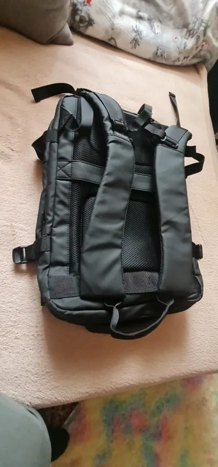 Customer photo review of Expandos: Versatile Expandable Laptop Backpack For All-day Traveling