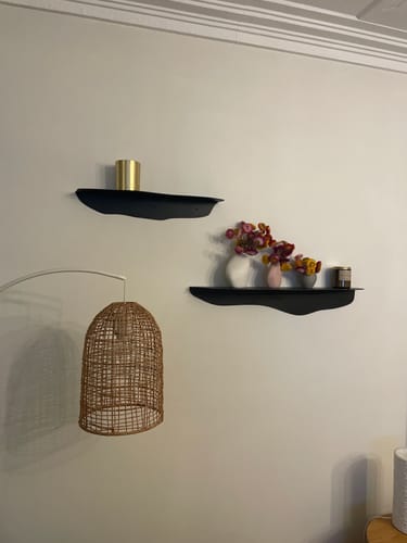 Customer photo review of FOLD Wavy Shelf 550