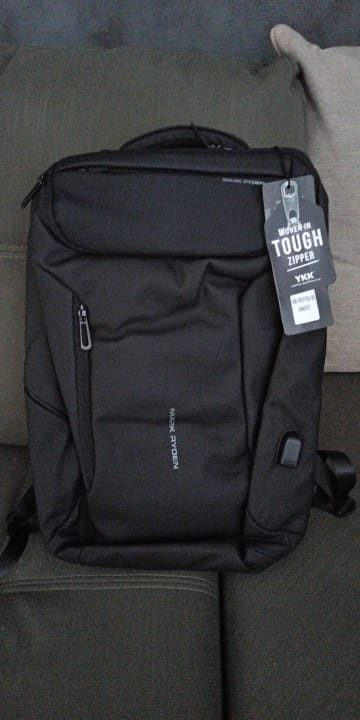 Customer photo review of Compacto Pro: MarkRyden Top Seller Futuristic Design Simple Large Capacity Daily Backpack