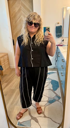 Customer photo review of VACAY TOP | MOONLESS NIGHT X PARCHMENT