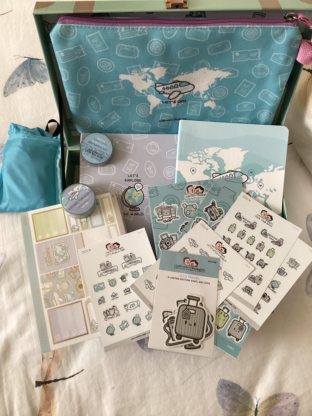 Customer photo review of Let's Travel Box Set