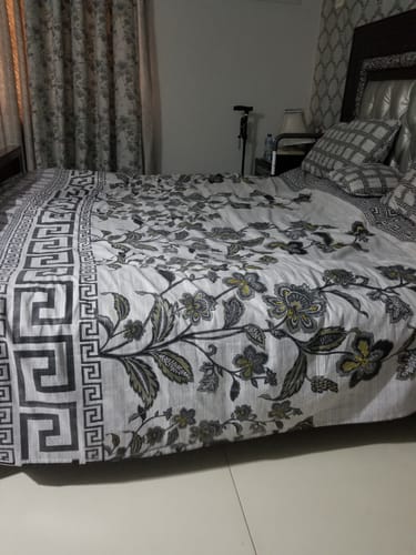 Customer photo review of Mattress Topper