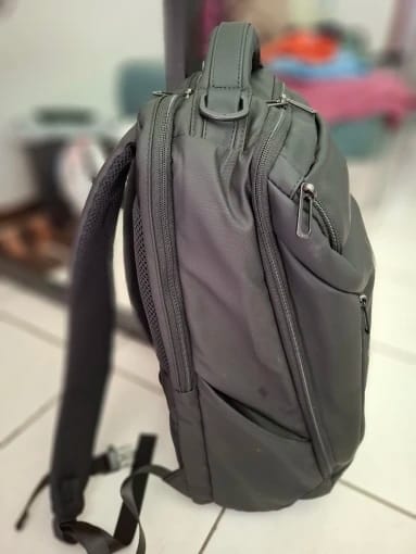 Customer photo review of Compacto Pro: MarkRyden Top Seller Futuristic Design Simple Large Capacity Daily Backpack