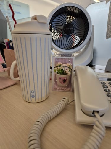 Customer photo review of Pretty Porcelain Sense Coffee Cup Large