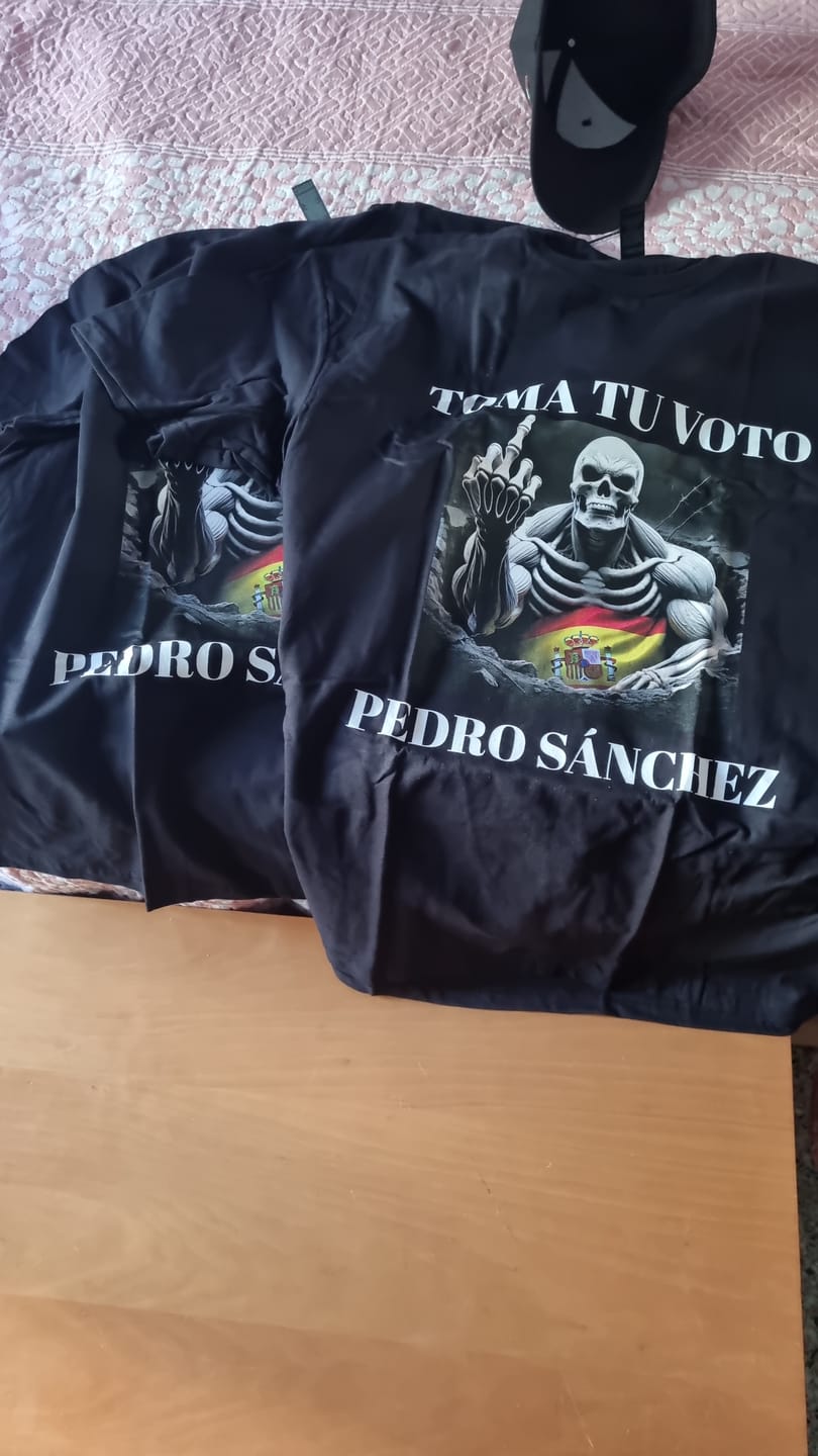 Customer photo review of Toma tu voto Pedro Sánchez (unidades limitadas)