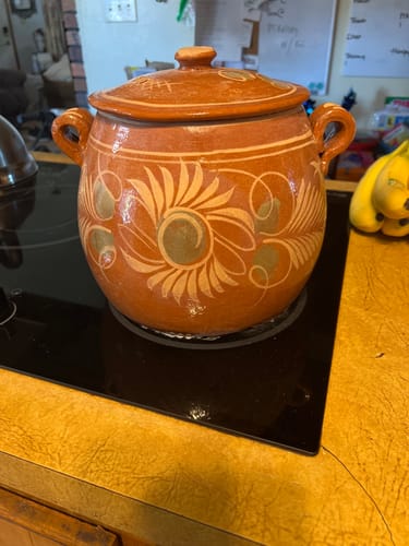 Customer photo review of Mexican Cookware Mexican Clay Pot Olla Libre De Plomo Clay Pottery Mexican Clay Bean Pot
