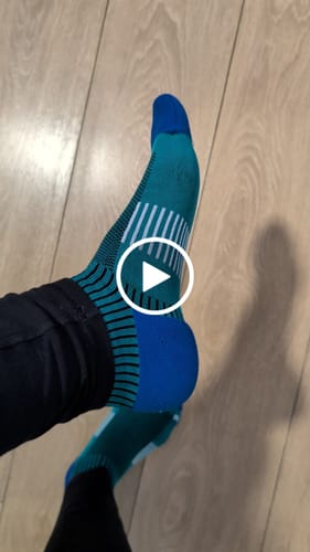 Customer video review of Lagging Leg - גרבי ריצה ורכיבה חצי (Crew)