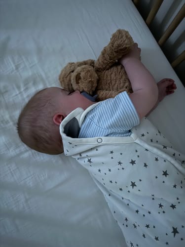 Customer photo review of 4 Season® Ultimate Baby Sleep Bag, Merino Wool & Organic Cotton, Star White