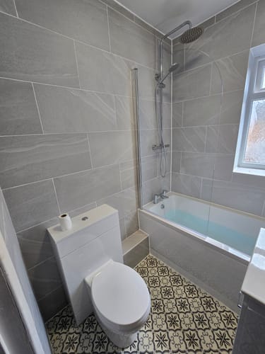 undefined review of Mia Complete Luxury Vanity Shower Bathroom Suite - 1500mm image 1 out of 3
