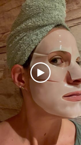 Customer video review of Bio-Kollagen Gesichtsmaske