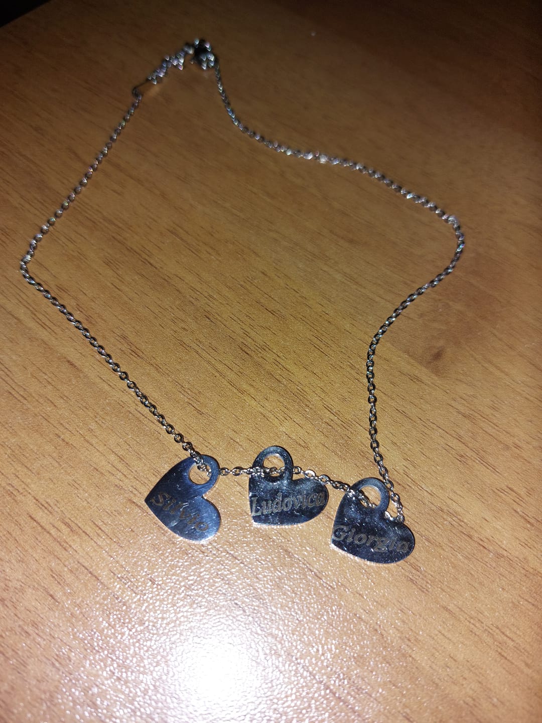 Customer photo review of Collana Cuoricini con Nomi Incisi ✦ Cuori di Mamma