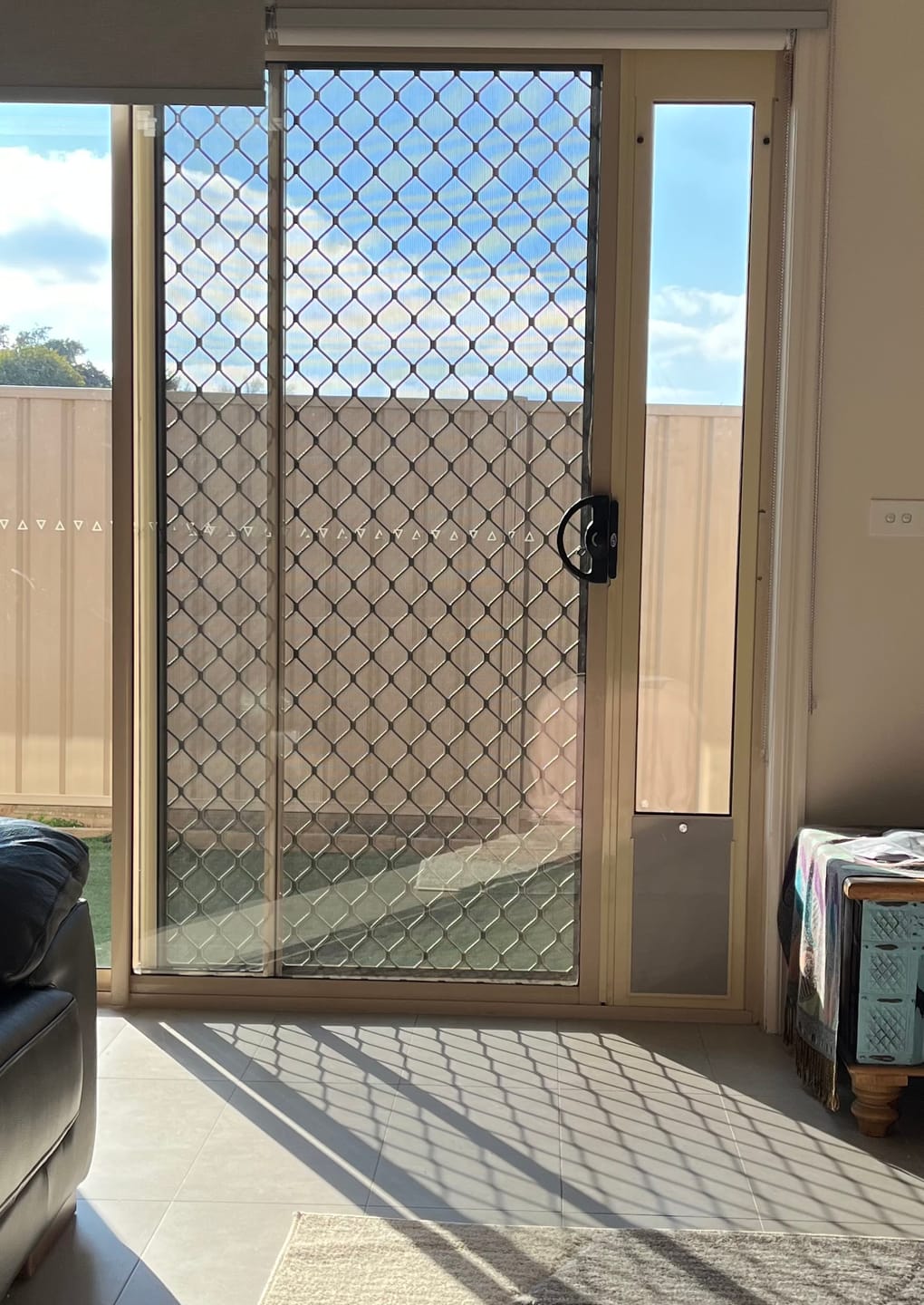 Customer photo review of Adaptor (Close+Lock Glass and Fly Screen door)