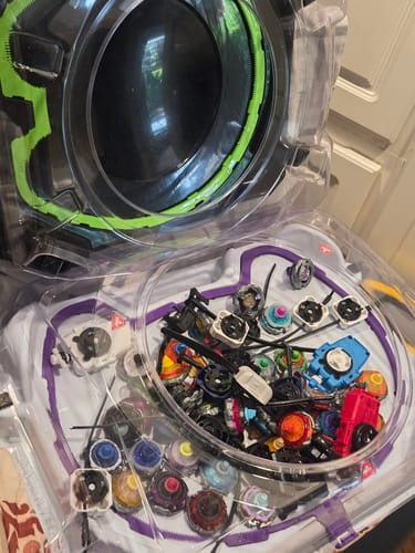 Customer photo review of Beyblade X BX-32 Wide 3-Player Extreme Stadium