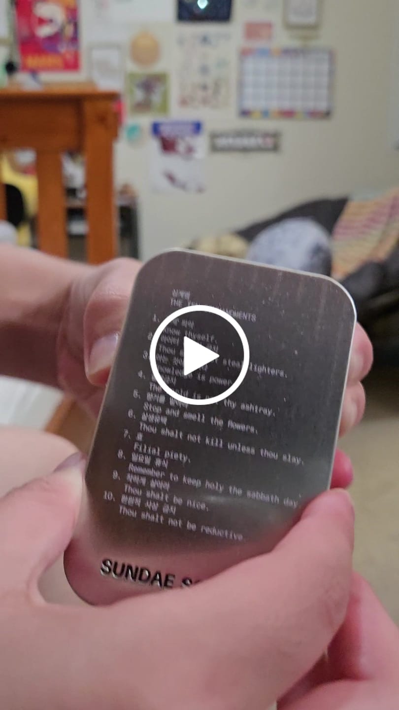 Customer video review of White Strawberry (5mg)