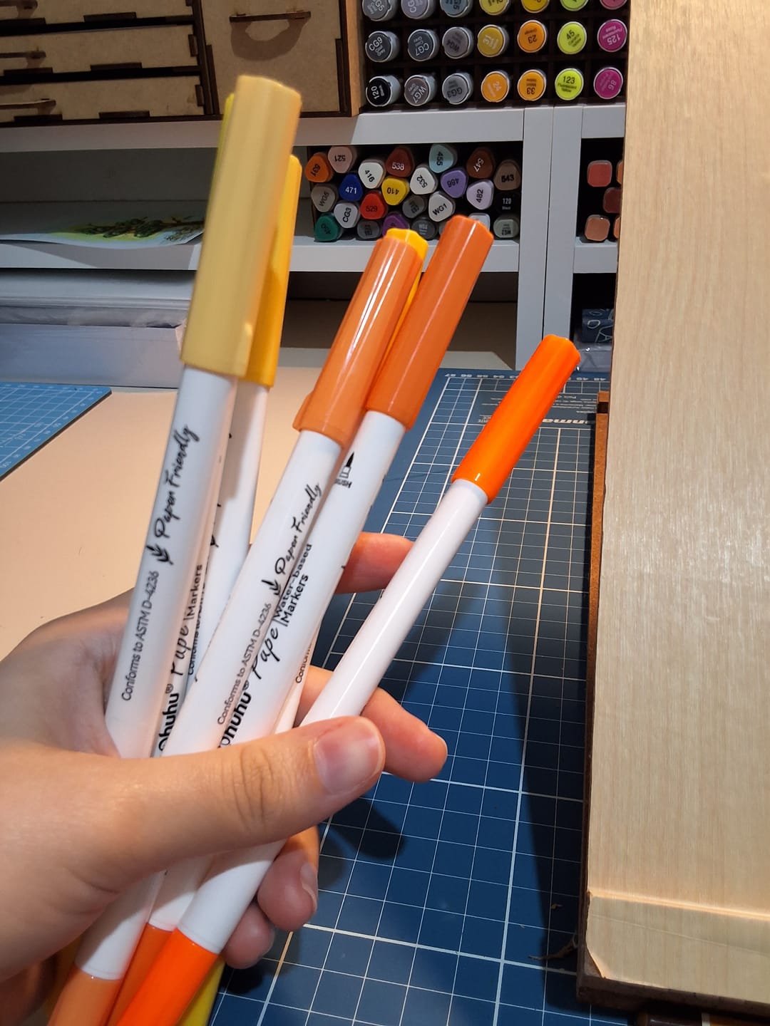 Customer photo review of Ohuhu Pupe Paper-friendly (No Peeling) Brush and Fineliner Dual Tips 60 Colors Water-based Coloring Markers