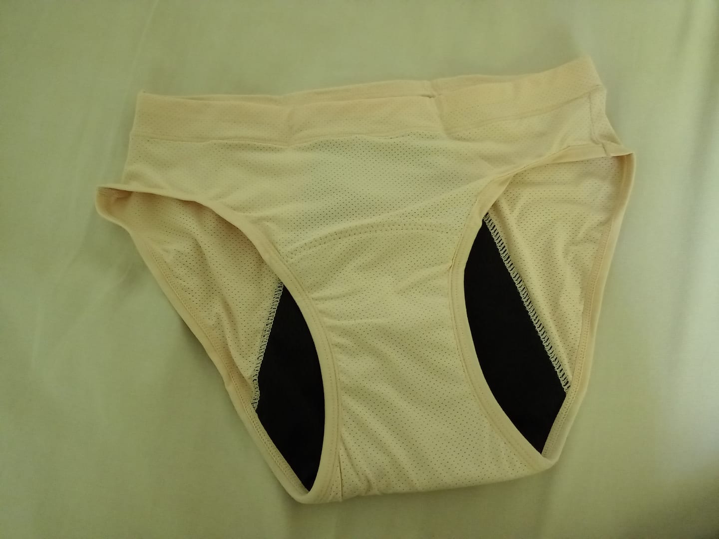 Customer photo review of Culotte Menstruelle Respirante Aurore (Nouveauté) Conçue avec nos clientes ✨