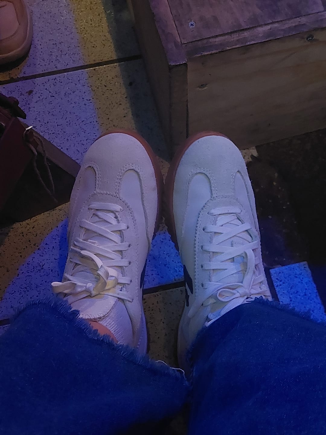 Customer photo review of Zapatilla Converse Run Star Trainer Mujer Biege - Negro - Suela Gum