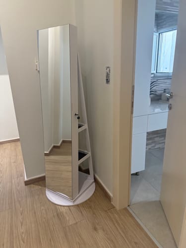 Customer photo review of Ολόσωμος Καθρέφτης Κρεβατοκάμαρας Χωρίς πλαίσιο Μακιγιάζ Ντουλάπι Κοσμημάτων Ντουλάπι με Περιστρεφόμενο Καθρέφτη Αποθήκευση κοσμημάτων B34-JJC007W01