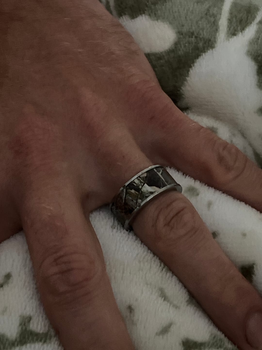 Customer photo review of Realtree Ring - 10mm Titanium Pick Pattern