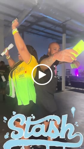 Customer video review of Custom Neon Green Gold Gradient Fashion Authentic Baseball Jersey