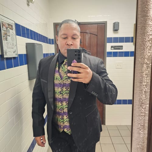 Customer photo review of Green Purple Gradient Paisley Jacquard Silk Men's Vest Hanky Cufflinks Tie Set