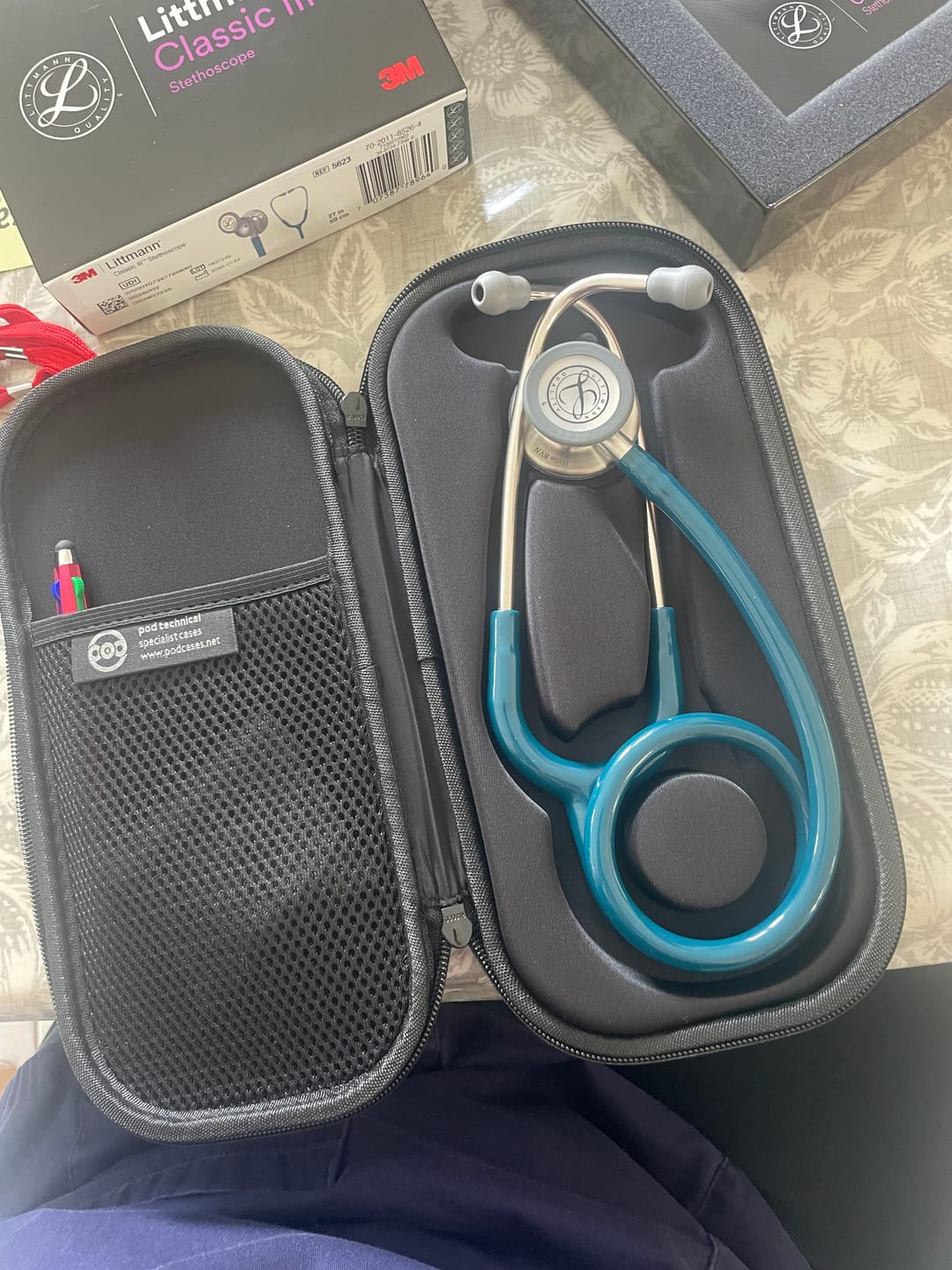 Customer photo review of Pod Technical Classicpod Micro Stethoscope Case for Littmann Classic Stethoscopes - Caribbean Blue
