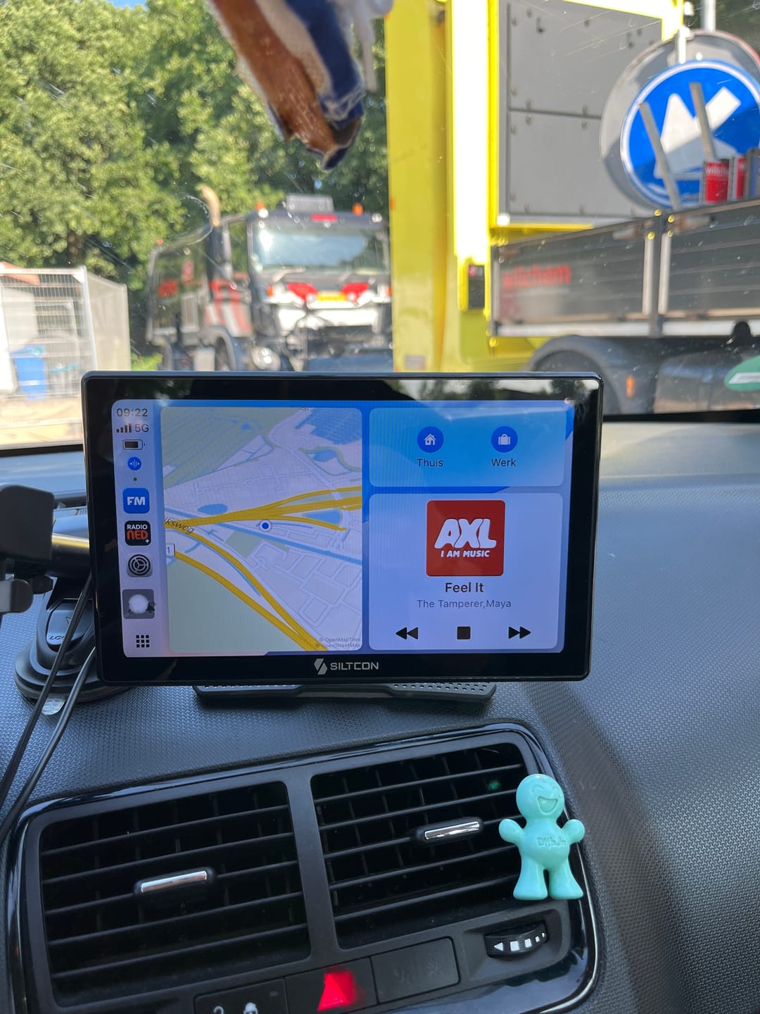 Customer photo review of Siltcon® 9”  Carplay / Android Auto Scherm