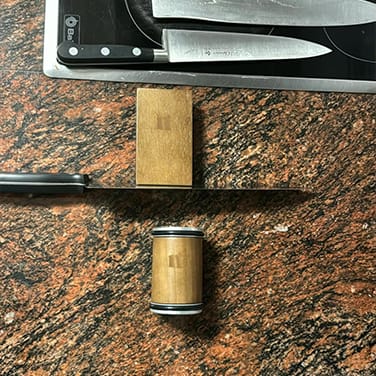 Customer photo review of NOVARA DIAMOND ROLLING KNIFE-SHARPENER SET