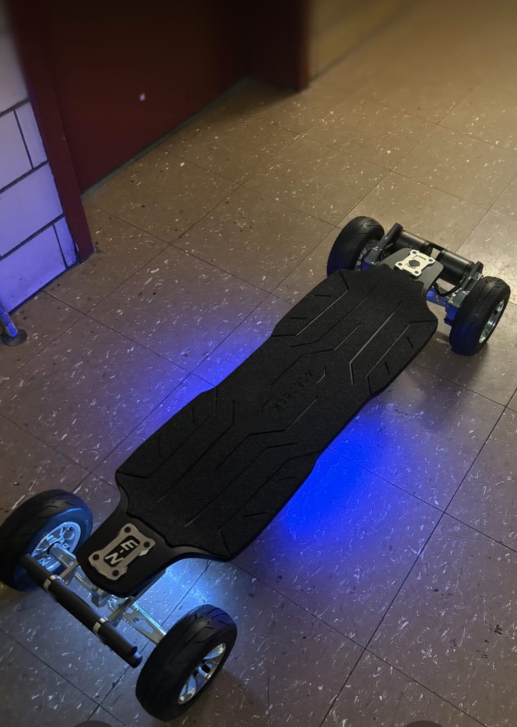 Customer photo review of Acedeck® Nomad N3 Electric Skateboard