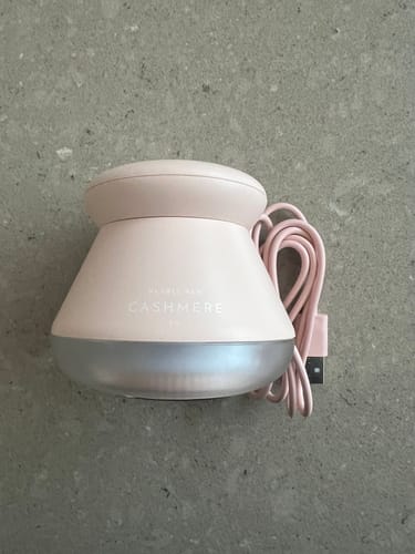 Customer photo review of Rechargeable Fabric Shaver