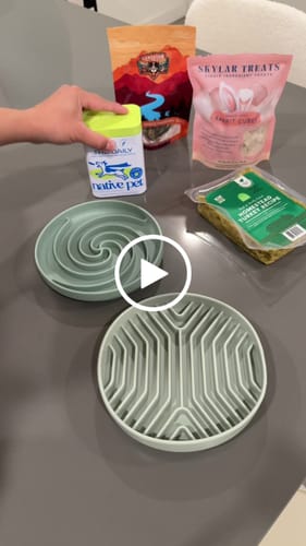 Customer video review of Quail Hatchlings