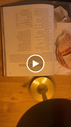 Customer video review of Bordslampa Iron - Portabel - Batteridriven 4000 mAH