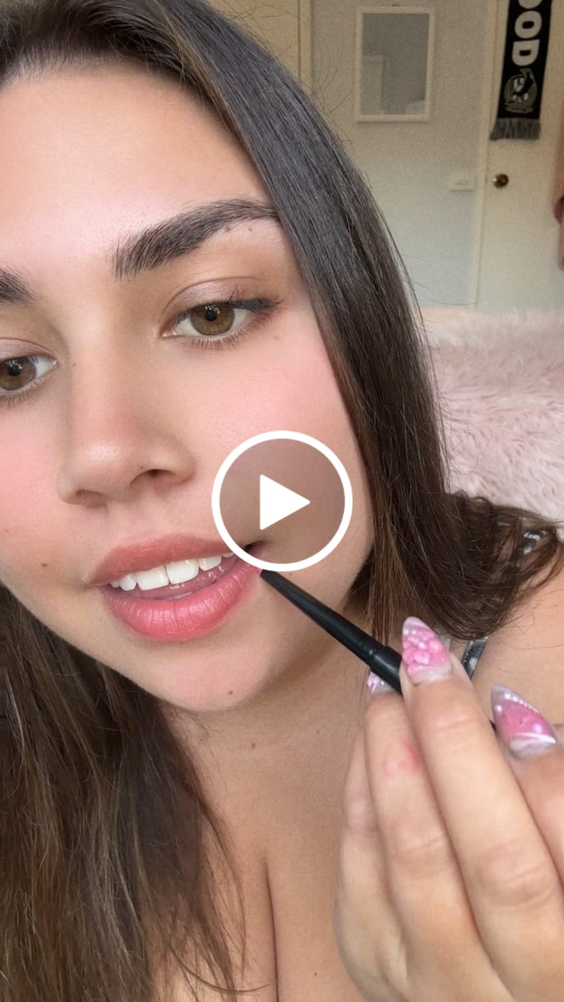 Customer video review of Soft Silhouette Lip Liner